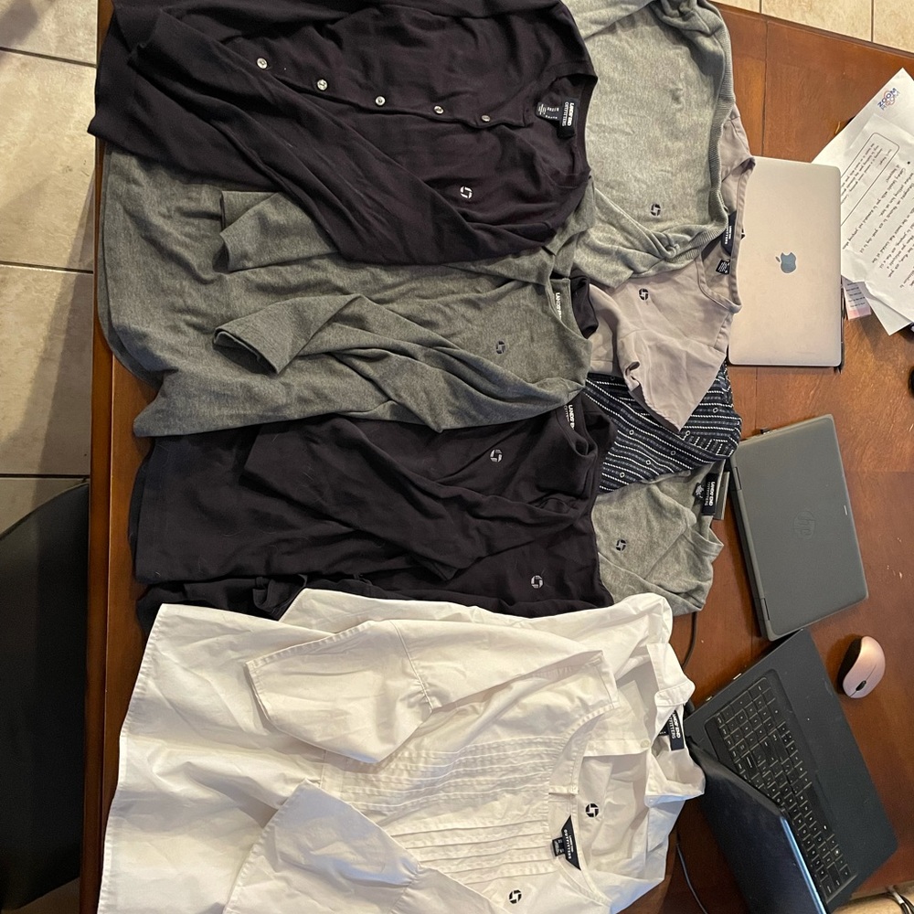 Lands’ end chase bank uniform/ apparel
